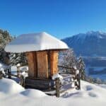 Holzkapelle mit Durchblick Christian Egger MBS Modulbau